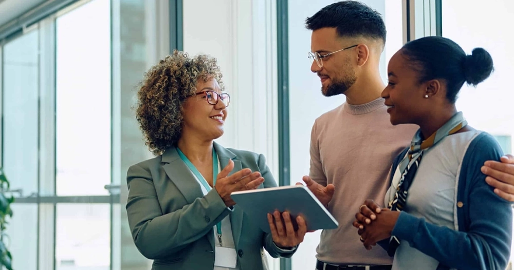 Customer Experience Breakdown: What Real Policyholders Say About Major Insurers